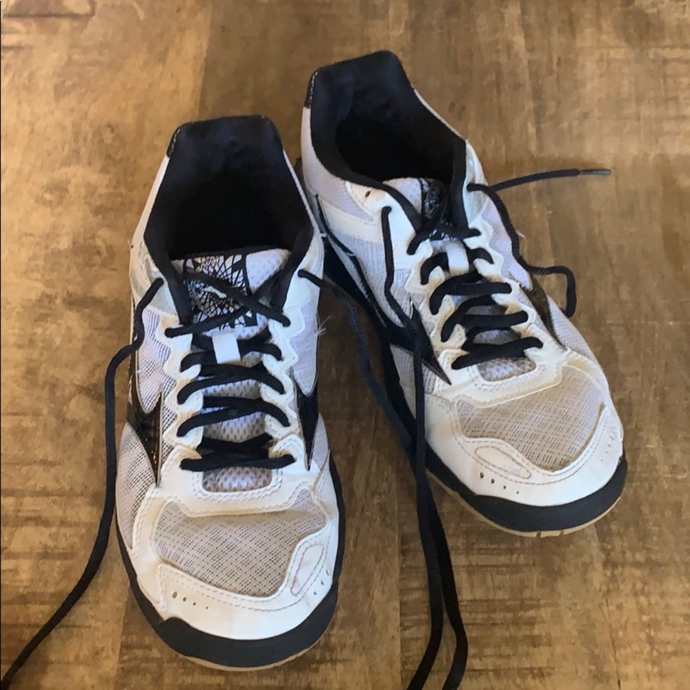 Mizuno Volleyball Shoes White and Black